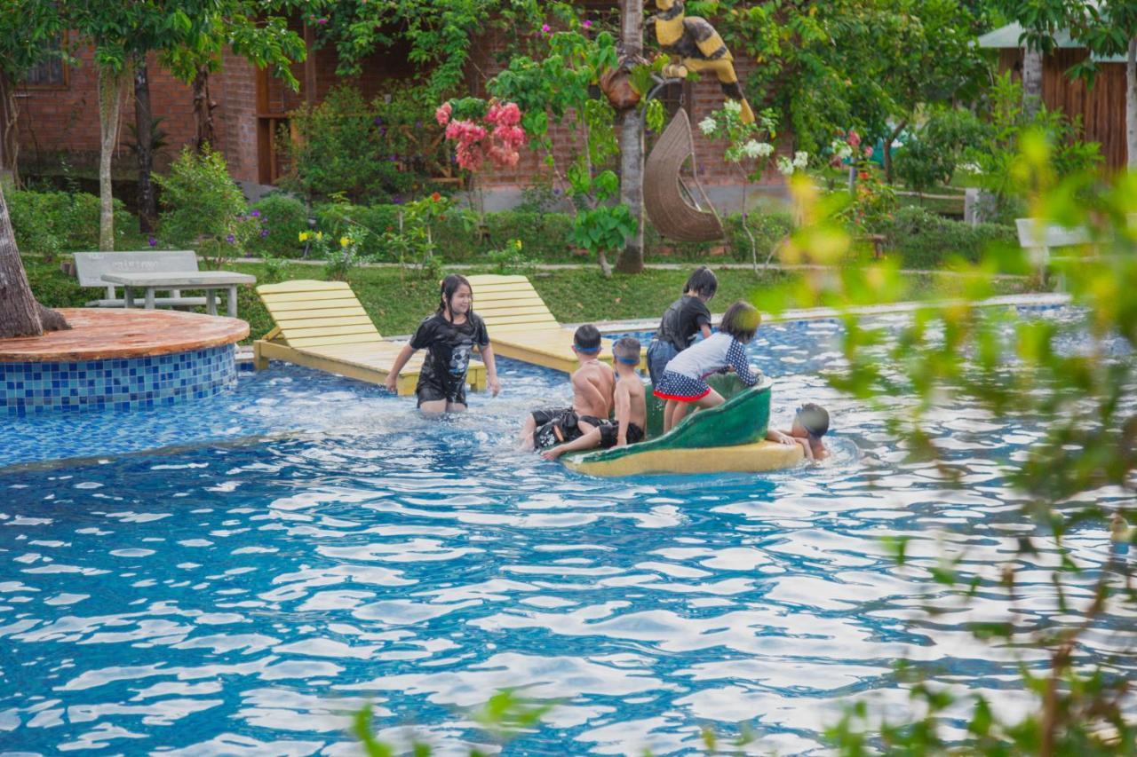 Phu Quoc Valley Sen Bungalow Exterior foto
