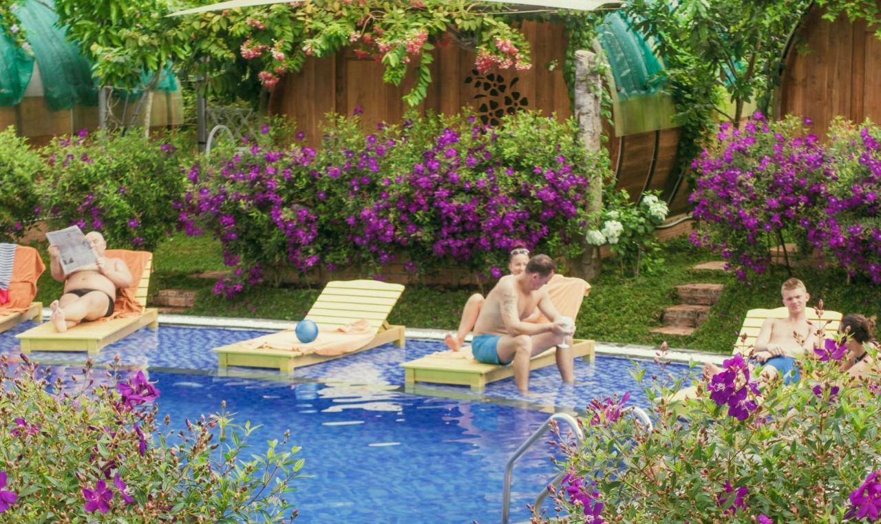Phu Quoc Valley Sen Bungalow Exterior foto