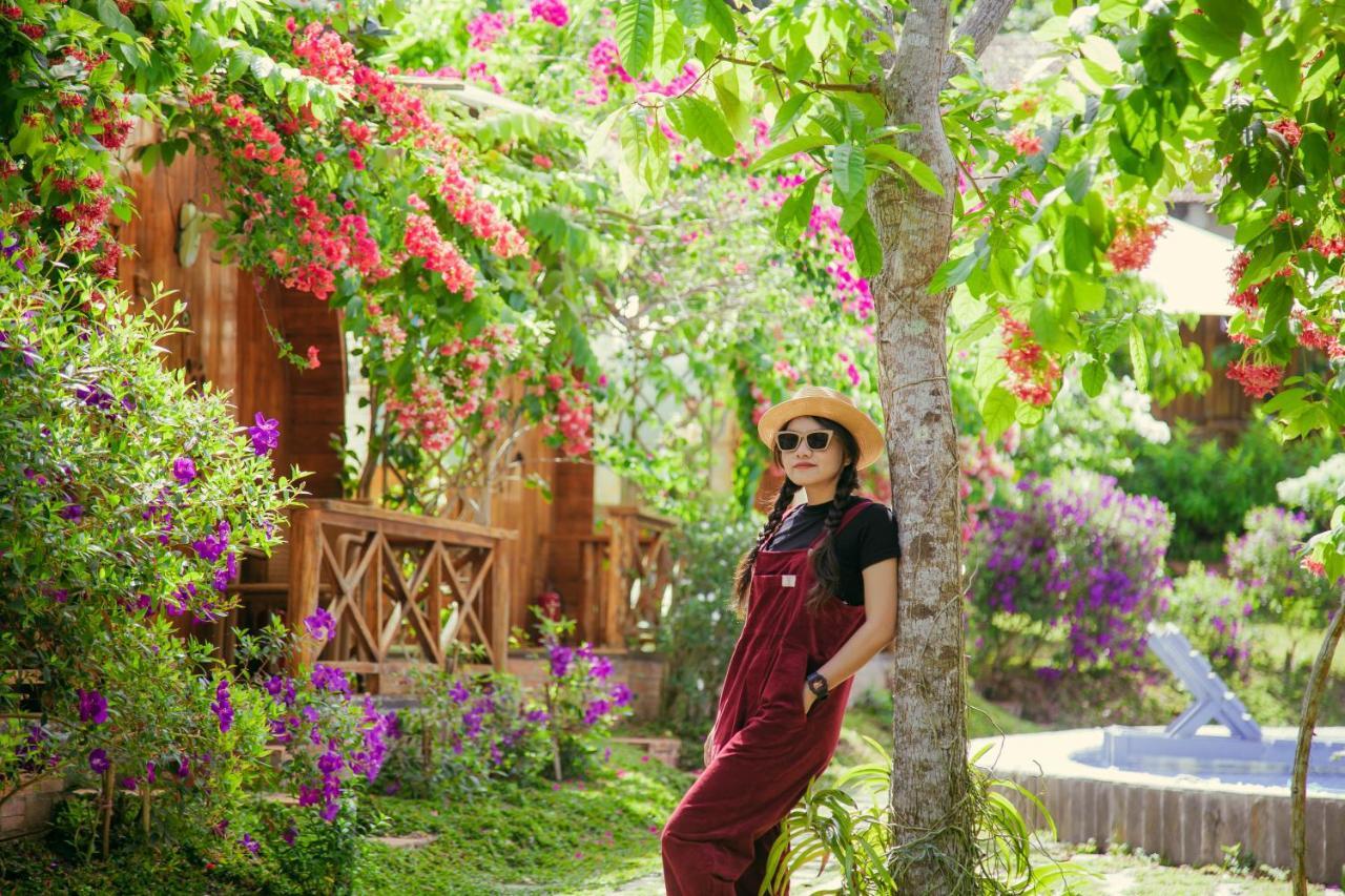 Phu Quoc Valley Sen Bungalow Exterior foto