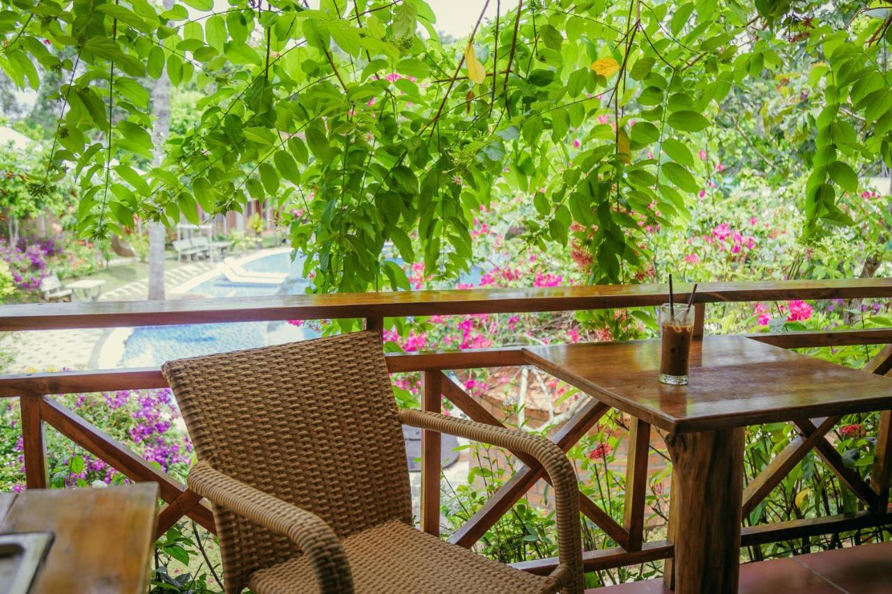 Phu Quoc Valley Sen Bungalow Exterior foto